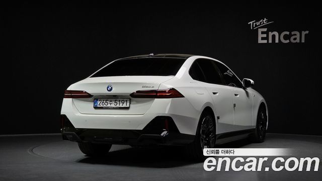 BMW 5-Series 530e M Sport