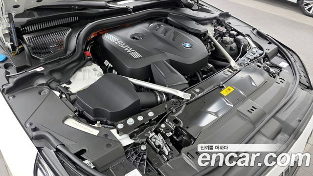 BMW 5-Series 530e M Sport