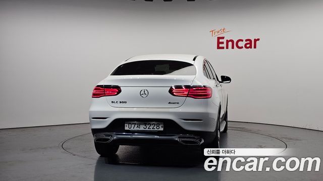 Mercedes-Benz GLC-Class GCL300 4MATIC Coupe