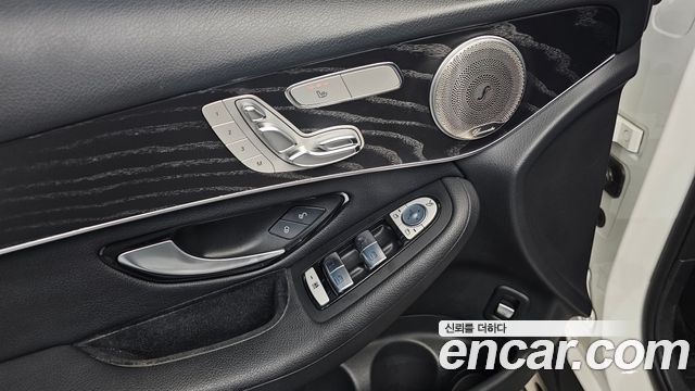 Mercedes-Benz GLC-Class GCL300 4MATIC Coupe