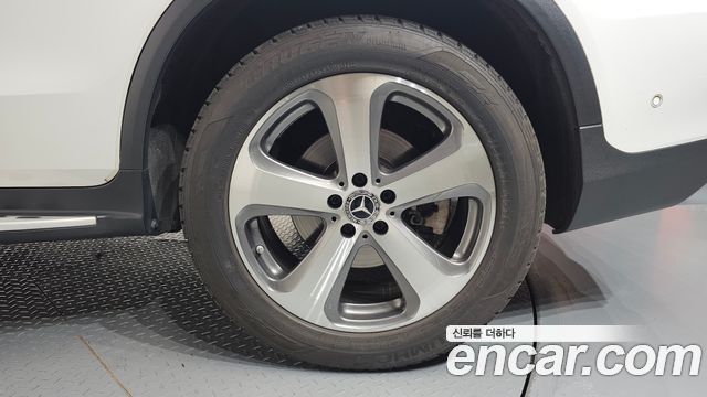 Mercedes-Benz GLC-Class GCL300 4MATIC Coupe