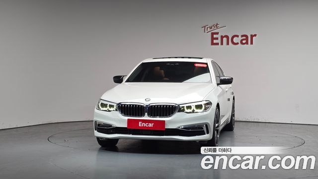 BMW 5-Series 520i Luxury