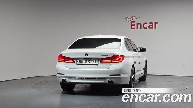 BMW 5-Series 520i Luxury
