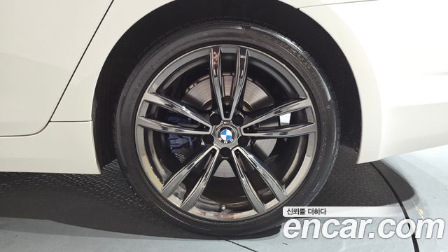 BMW 5-Series 520i Luxury