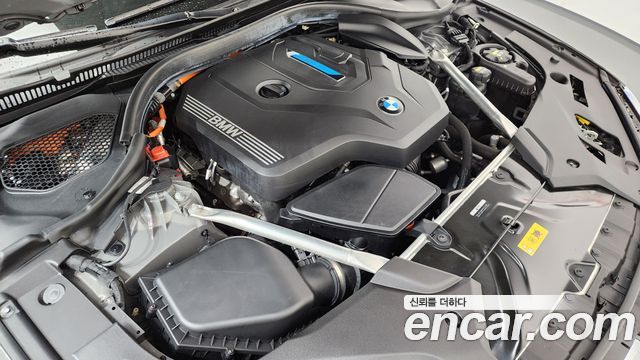 BMW 5-Series 530e M Sport