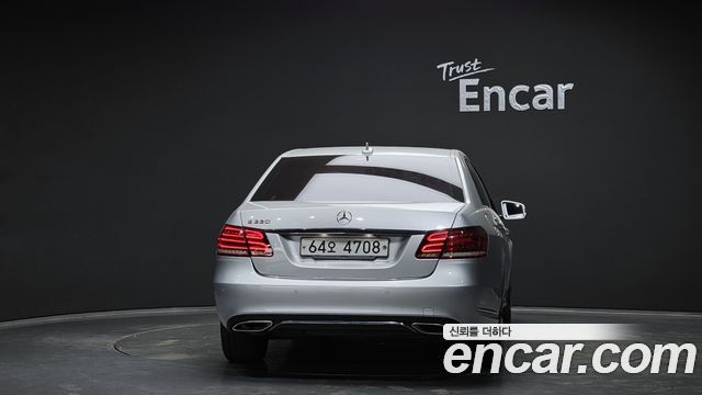 Mercedes-Benz E-Class E220 CDI Avantgarde