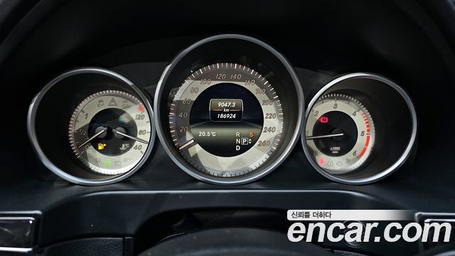 Mercedes-Benz E-Class E220 CDI Avantgarde