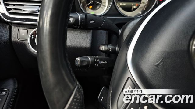 Mercedes-Benz E-Class E220 CDI Avantgarde