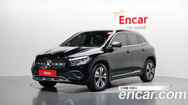 Mercedes-Benz GLA-Class GLA220