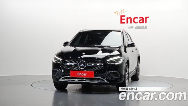 Mercedes-Benz GLA-Class GLA220