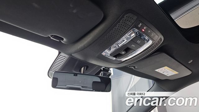 Mercedes-Benz GLA-Class GLA220