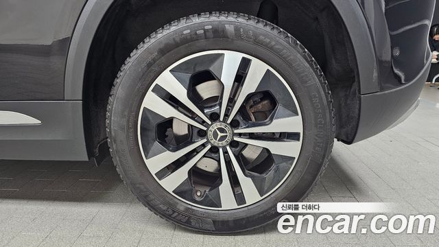 Mercedes-Benz GLA-Class GLA220