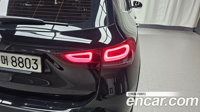 Mercedes-Benz GLA-Class GLA220