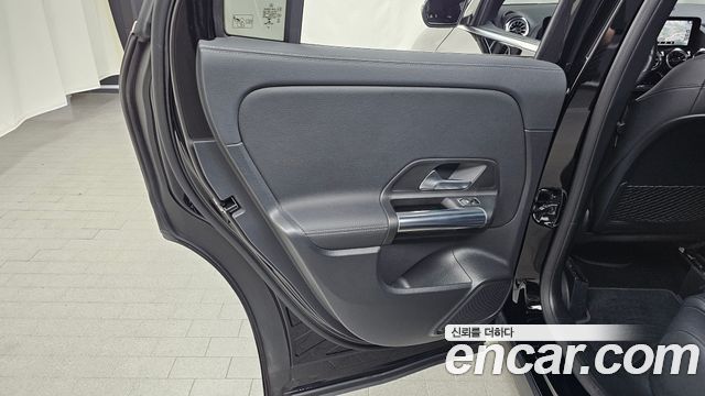 Mercedes-Benz GLA-Class GLA220