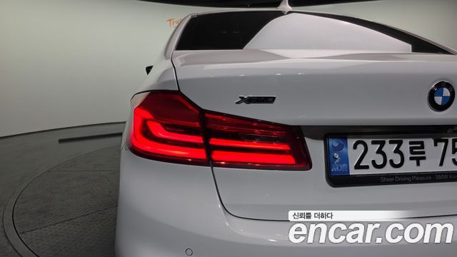BMW 5-Series 520d xDrive M Sport Package Plus