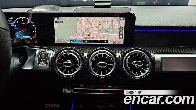Mercedes-Benz GLB-Class AMG GLB35 4MATIC