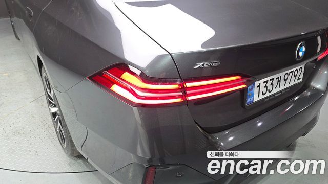 BMW 5-Series 530i xDrive M Sport