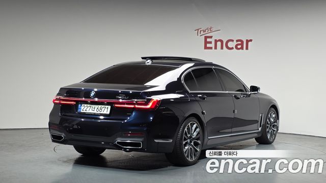 BMW 7-Series 740Li xDrive M Sport Package