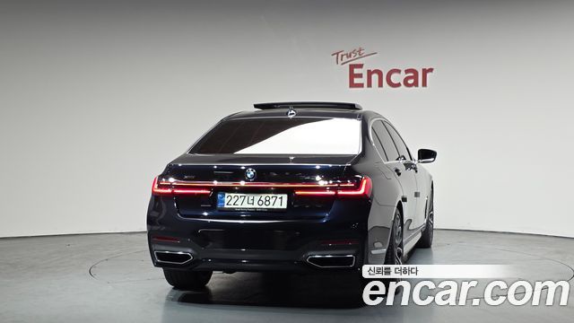 BMW 7-Series 740Li xDrive M Sport Package