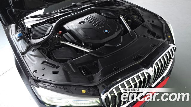 BMW 7-Series 740Li xDrive M Sport Package