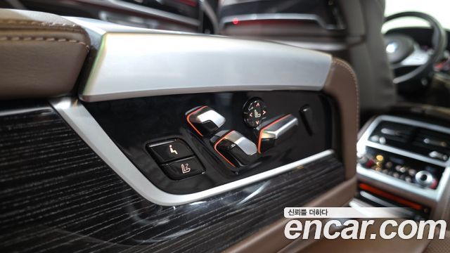 BMW 7-Series 740Li xDrive M Sport Package