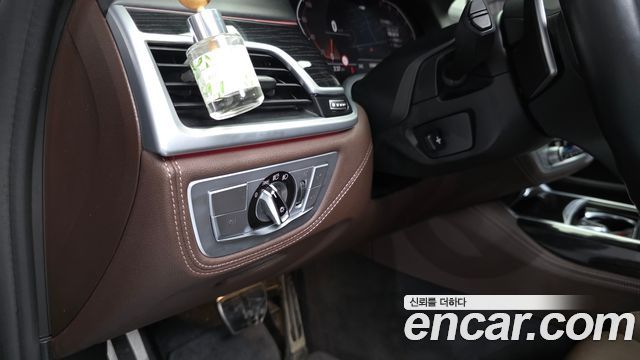 BMW 7-Series 740Li xDrive M Sport Package