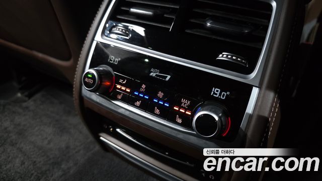 BMW 7-Series 740Li xDrive M Sport Package