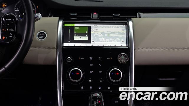 Land Rover Discovery Sport D180 SE
