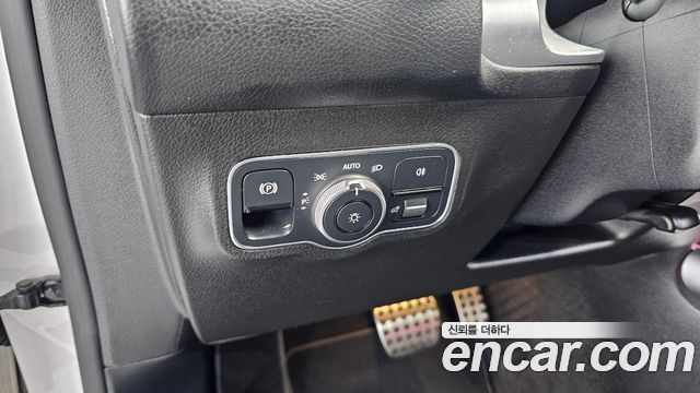 Mercedes-Benz GLB-Class GLB250 4MATIC