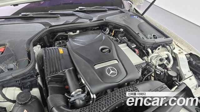 Mercedes-Benz E-Class E300 Avantgarde