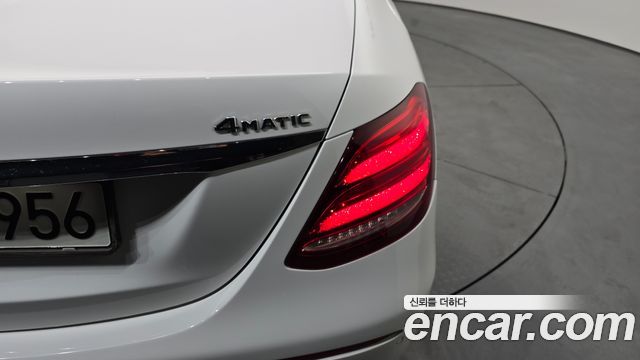 Mercedes-Benz E-Class E300 Avantgarde