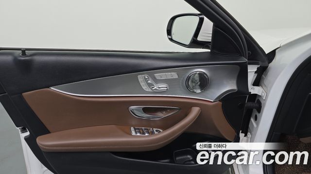 Mercedes-Benz E-Class E300 Avantgarde