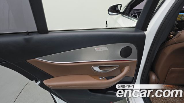 Mercedes-Benz E-Class E300 Avantgarde