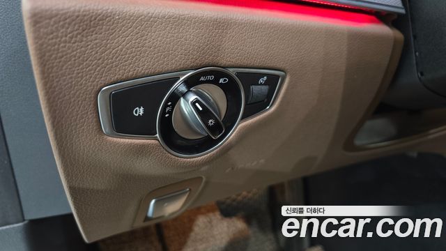 Mercedes-Benz E-Class E300 Avantgarde