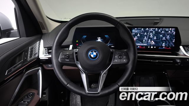 BMW iX1 xDrive 30 xLine