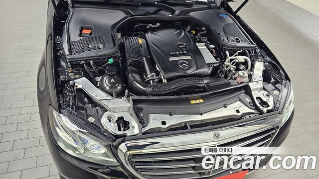 Mercedes-Benz E-Class E300e 4MATIC Exclusive