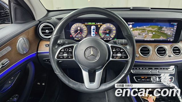 Mercedes-Benz E-Class E300e 4MATIC Exclusive