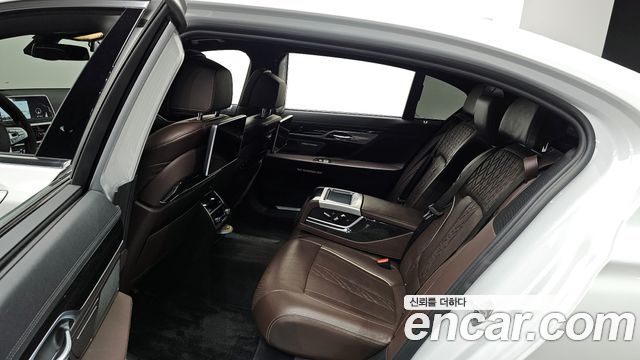 BMW 7-Series 730Ld xDrive M Sport