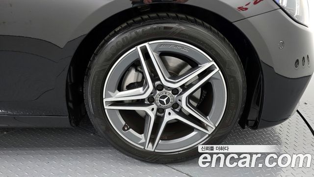 Mercedes-Benz E-Class E250 AMG Line