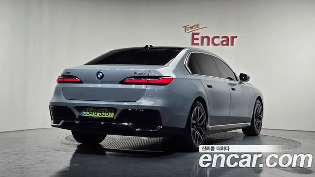 BMW 7-Series 740d xDrive M Sport