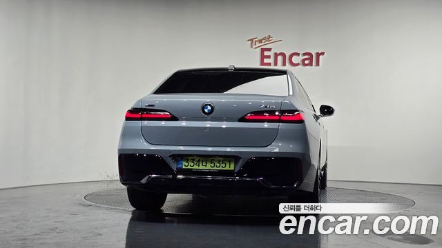BMW 7-Series 740d xDrive M Sport