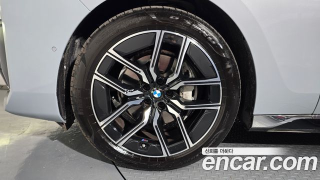 BMW 7-Series 740d xDrive M Sport