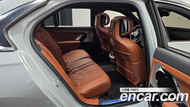 BMW 7-Series 740d xDrive M Sport