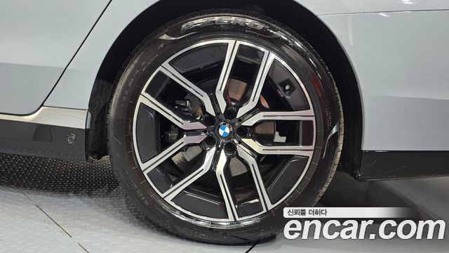 BMW 7-Series 740d xDrive M Sport