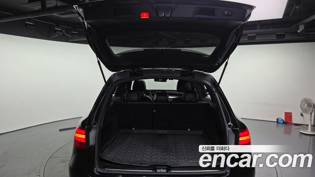 Mercedes-Benz GLC-Class GLC220 d 4MATIC Premium