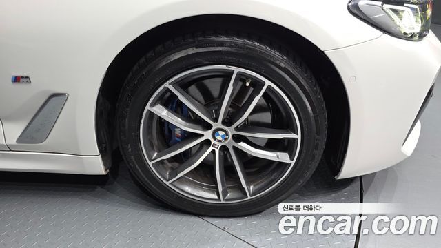 BMW 5-Series 520i M Sport