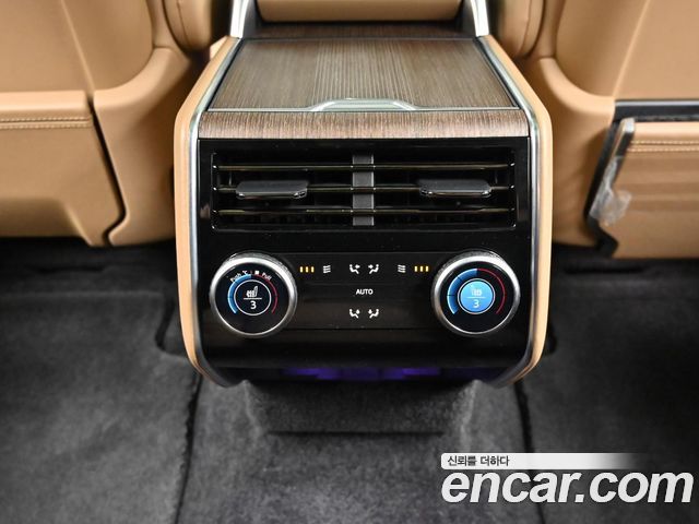 Land Rover Range Rover P530 Autobiography Long Wheel Base