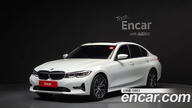 BMW 3-Series 320i