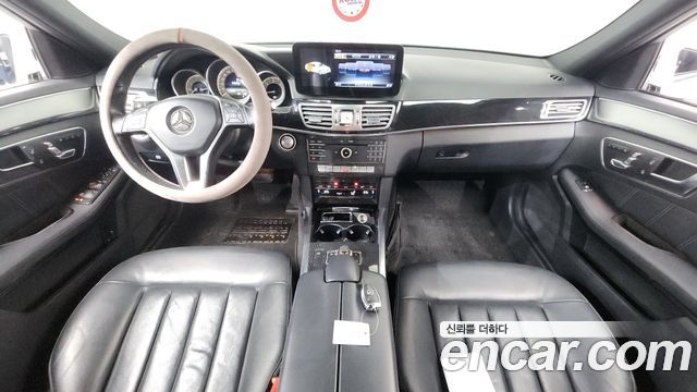 Mercedes-Benz E-Class E220 Bluetec Avantgarde