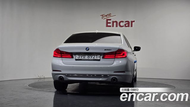 BMW 5-Series 520i Luxury